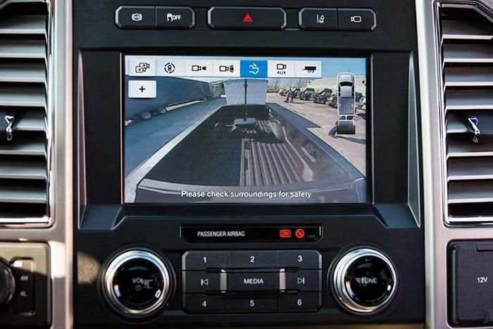 JD Power nhấn mạnh hơn mức độ nghiêm trọng của vấn đề khi chỉ ra camera lùi luôn nằm trong số 10 tính năng ôtô gây nhiều lỗi nhất từ năm 2022.