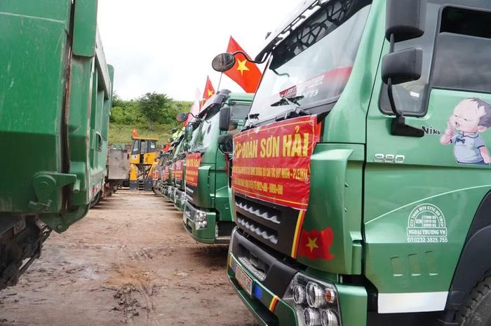 Các phương tiện, máy móc thực hiện dự án trọng điểm.