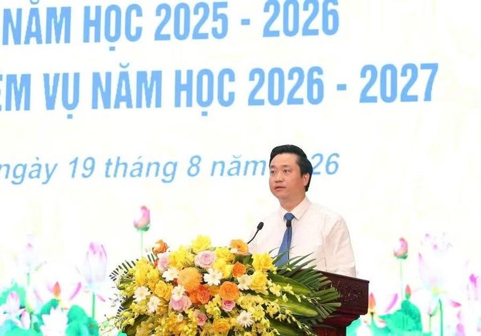Giám đốc Sở GD&ĐT Thanh Hoá Đỗ Đức Quế phát biểu khai mạc hội nghị.