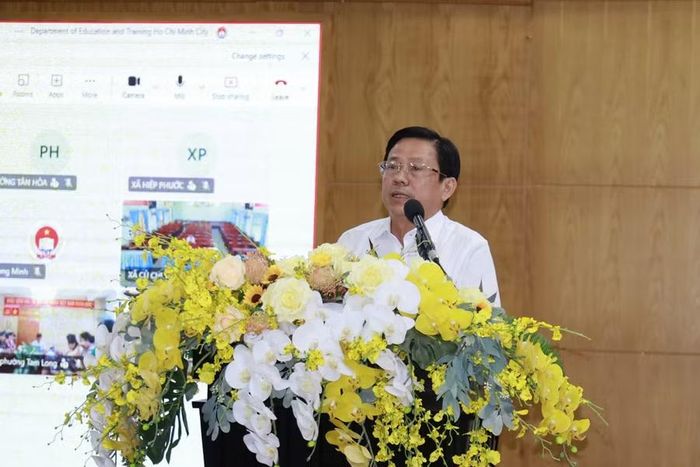Ông Nguyễn Văn Phong phát biểu tại hội nghị.