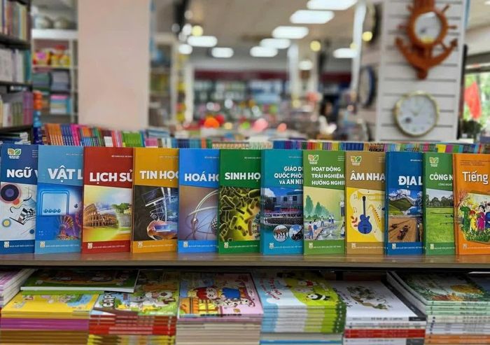 Song song với việc cung ứng sách giấy, NXB Giáo dục Việt Nam triển khai các giải pháp hỗ trợ linh hoạt. (Nguồn: NXB Giáo dục Việt Nam)