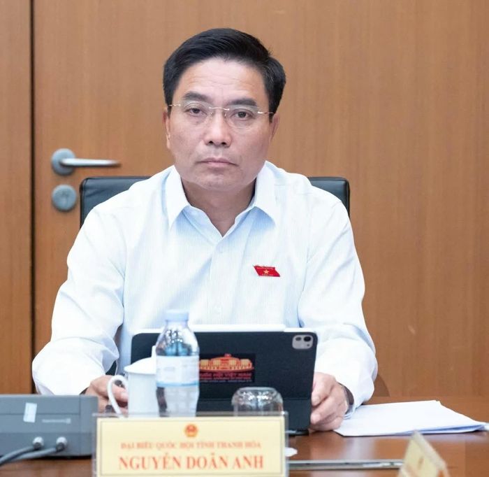 Phó Chủ tịch Quốc hội, Thượng tướng Nguyễn Doãn Anh (ĐBQH tỉnh Thanh Hóa) tham dự thảo luận tại Tổ 3. (Nguồn: Quốc hội)