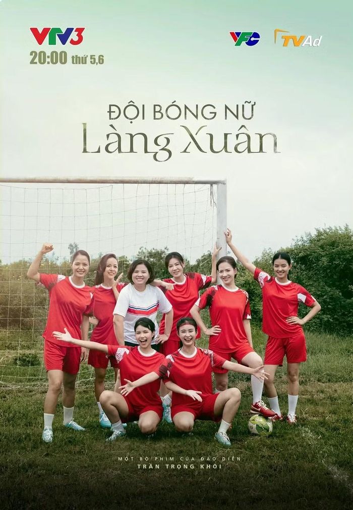 Bộ phim “Đội bóng nữ làng Xuân” sẽ lên sóng lúc 20h các ngày thứ Năm, Sáu hàng tuần trên VTV3 bắt đầu từ tháng 9/2026. Ảnh: Ban tổ chức