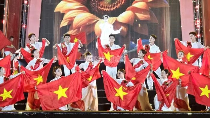 Chương trình nghệ thuật đặc biệt đêm 28/8 hứa hẹn mang đến những không gian âm nhạc thăng hoa với sự góp mặt của dàn nghệ sĩ gạo cội.
