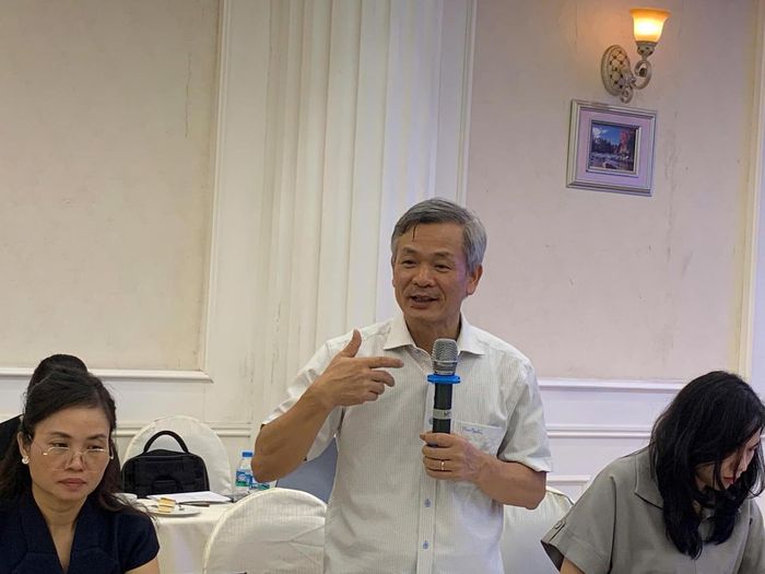 Ông Trần Quý Giầu, Trưởng ban Đo lường, Ủy ban Tiêu chuẩn Đo lường Chất lượng Quốc gia (Bộ KH&CN) chia sẻ thông tin tại Hội nghị. (Ảnh: PV)