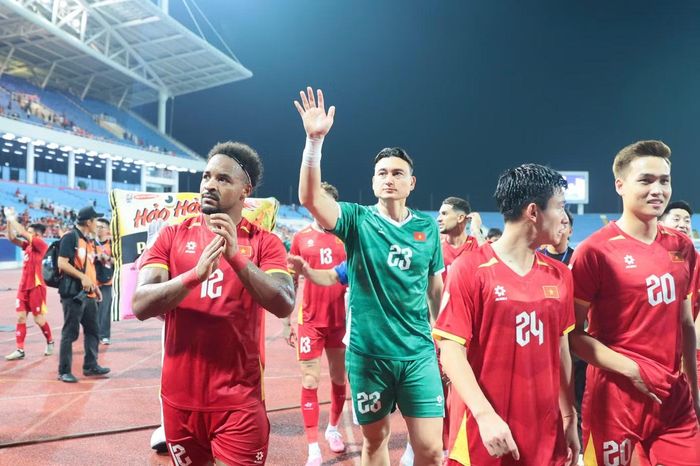 Xuân Son ghi 2 bàn trong chiến thắng của đội tuyển Việt Nam trước Malaysia (ảnh Như Ý)
