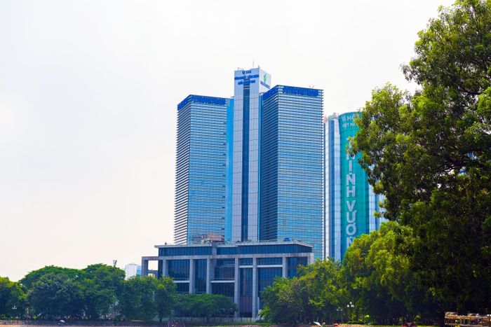 Trong thời điểm thị trường nhiều biến động, Petrovietnam đã phát huy vai trò doanh nghiệp nòng cốt của ngành năng lượng Việt Nam khi chủ động điều phối toàn chuỗi giá trị, từ khai thác dầu khí, chế biến đến phân phối sản phẩm.