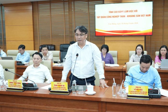 Đồng chí Phan Thăng An - Ủy viên Trung ương Đảng, Bí thư Tỉnh ủy, Chủ tịch HĐND tỉnh Cao Bằng phát biểu tại chương trình làm việc. 