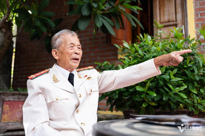 Đại tá Đào Quang Vinh vẫn nhớ những cuộc truy quét, trả thù tàn bạo của địch trút lên gia đình mình