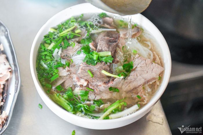Phở Phượng có mức giá rẻ 