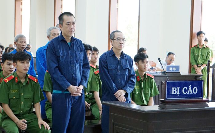 Các bị cáo tại toà. Ảnh: Thiện Chí
