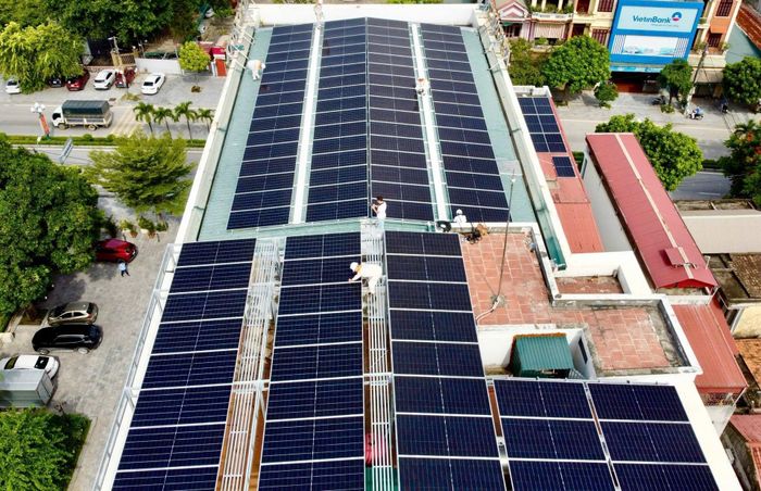 Khách sạn Nga Sơn (Thanh Hóa) đầu tư lắp đặt hệ thống điện năng lượng mặt trời với chi phí gần 1 tỷ đồng