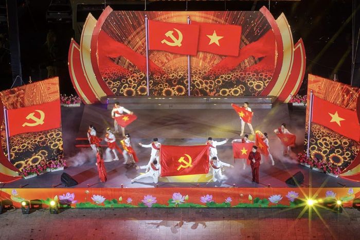 Chương trình nghệ thuật “Giai điệu tự hào” sẽ diễn ra tại Quảng trường Trung tâm Văn hóa xứ Đông vào tối 19/8