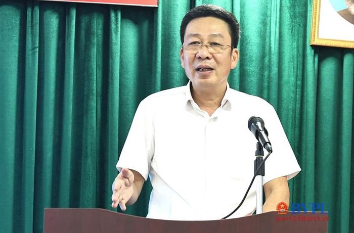 Đồng chí Lê Thành Long, Giám đốc BHXH cơ sở Ba Đình.