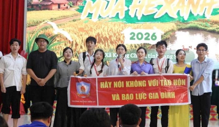  Các hoạt động tuyên truyền trong chương trình Kỳ nghỉ hồng tại xã Kháng Chiến.