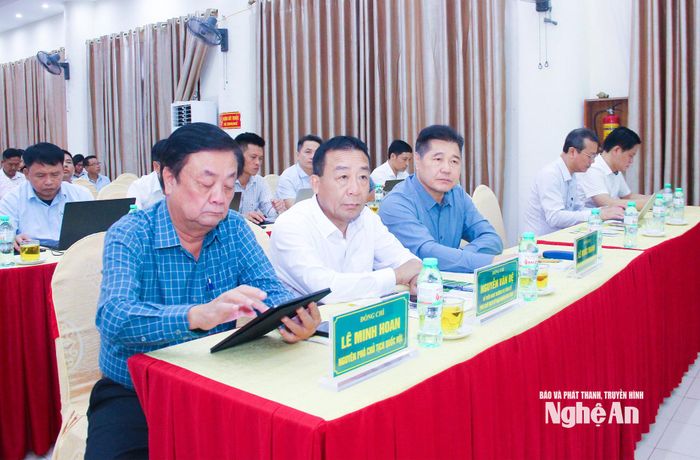 Các đại biểu Trung ương và tỉnh Nghệ An tham dự hội nghị. Ảnh: Mai Hoa