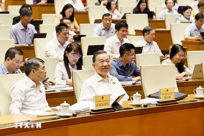 Tổng Bí thư, Chủ tịch nước Tô Lâm và Thủ tướng Lê Minh Hưng dự phiên họp. (Ảnh: Doãn Tấn/TTXVN)