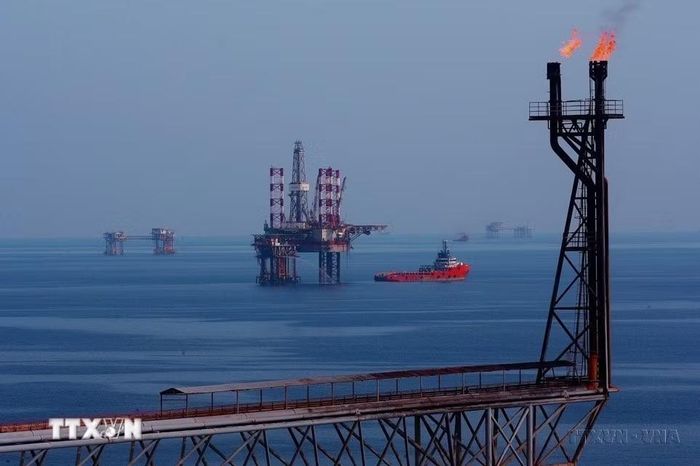 Giàn công nghệ trung tâm số 2 của mỏ Bạch Hổ thuộc Liên doanh Việt-Nga (Vietsovpetro). (Ảnh: Huy Hùng/TTXVN)