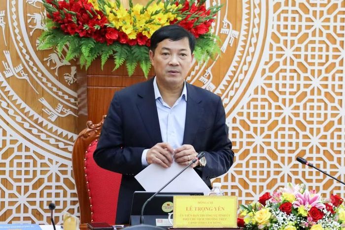 Phó Chủ tịch Thường trực UBND tỉnh Lê Trọng Yên kết luận buổi làm việc.