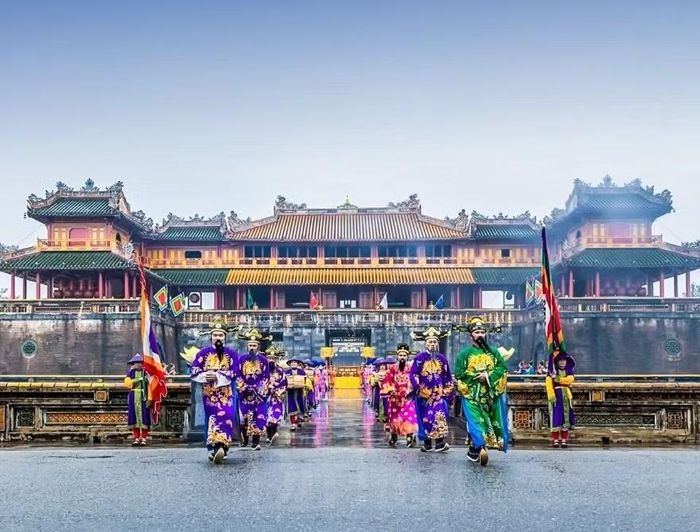 Việc tái hiện những giá trị văn hóa truyền thống đã góp phần phát triển du lịch Huế. (Ảnh: Cục Du lịch quốc gia)