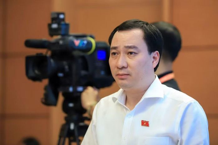 Đại biểu Vũ Văn Tiến (đoàn Đại biểu Quốc hội thành phố Hải Phòng). (Ảnh: Media Quốc hội)