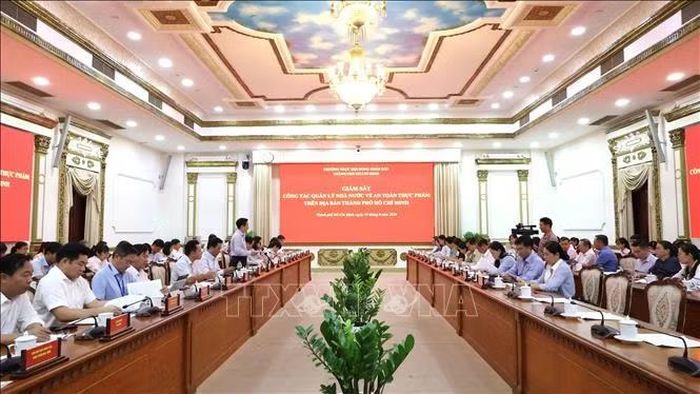Quang cảnh buổi giám sát.