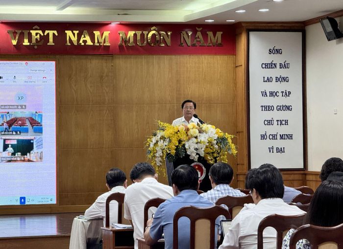 Ông Nguyễn Văn Phong, Phó Giám đốc Sở Giáo dục và Đào tạo TP Hồ Chí Minh phát biểu tại Hội nghị.