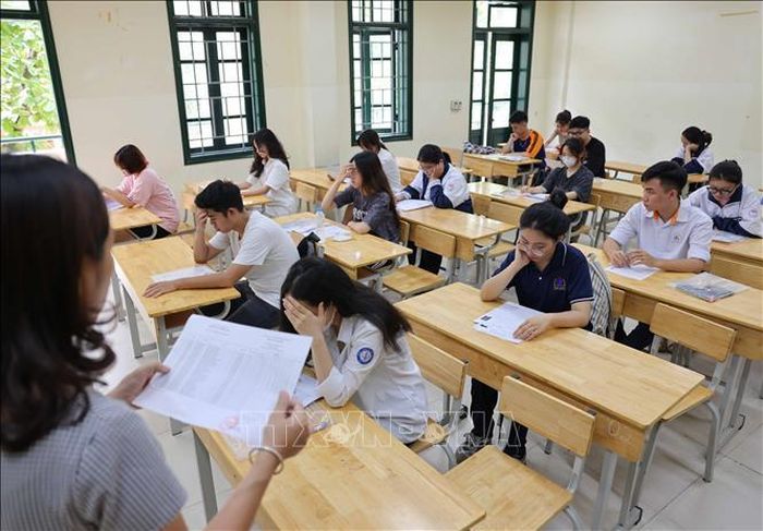 Thí sinh nghe phổ biến quy chế Kỳ thi tốt nghiệp THPT. Ảnh minh họa: Thanh Tùng/TTXVN