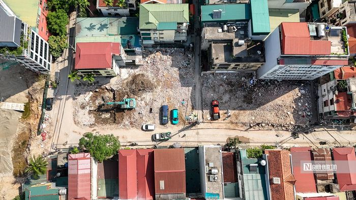Ghi nhận của Người Đưa Tin từ trên cao, nhiều công trình nằm trong phạm vi dự án đã được tháo dỡ. 