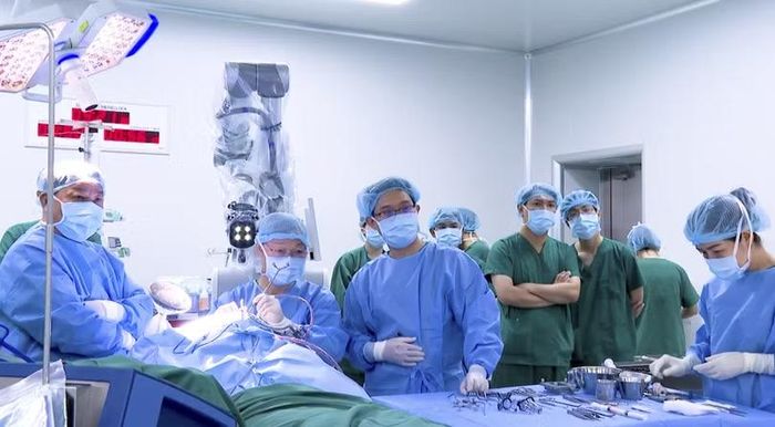 Sử dụng AI trong phẫu thuật hiện phổ biến ở nhiều bệnh viện