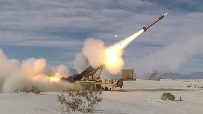 Theo FPRI, trong 4 ngày đầu cuộc chiến Mỹ–Iran, liên quân Mỹ và đồng minh ở Trung Đông sử dụng phung phí trung bình khoảng 225 tên lửa Patriot mỗi ngày. Ảnh: Reuters.
