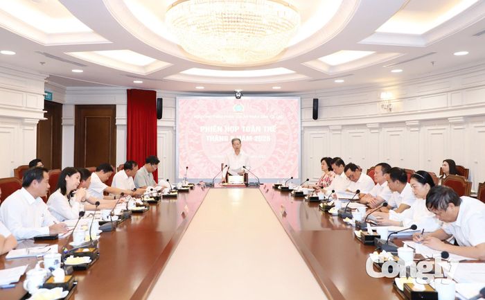 Toàn cảnh phiên họp.