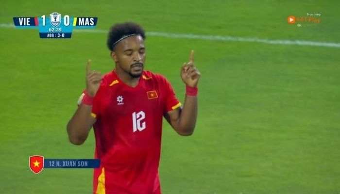 Nguyễn Xuân Son mở tỷ số cho Việt Nam. Ảnh chụp màn hình.