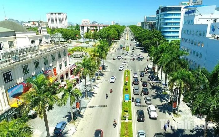Thắng lợi của Cách mạng Tháng Tám năm 1945 đã mở ra kỷ nguyên độc lập dân tộc gắn liền với CNXH (Trong ảnh: Một góc phường Hạc Thành hôm nay).
