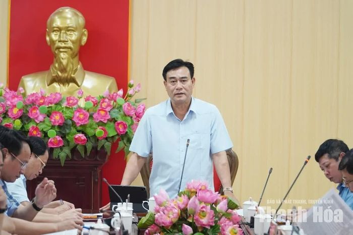 Chủ tịch Hội Nông dân tỉnh Nguyễn Quốc Tiến phát biểu tại buổi làm việc.