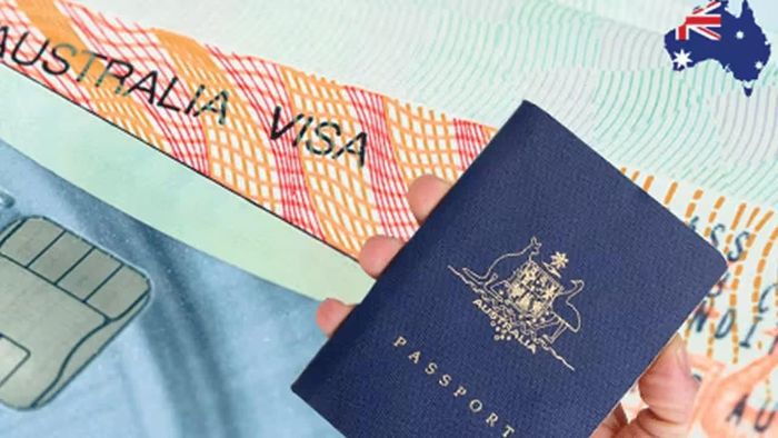 Australia tạm dừng tiếp nhận thị thực lao động kết hợp kỳ nghỉ từ 24 quốc gia. Ảnh: ABC News.