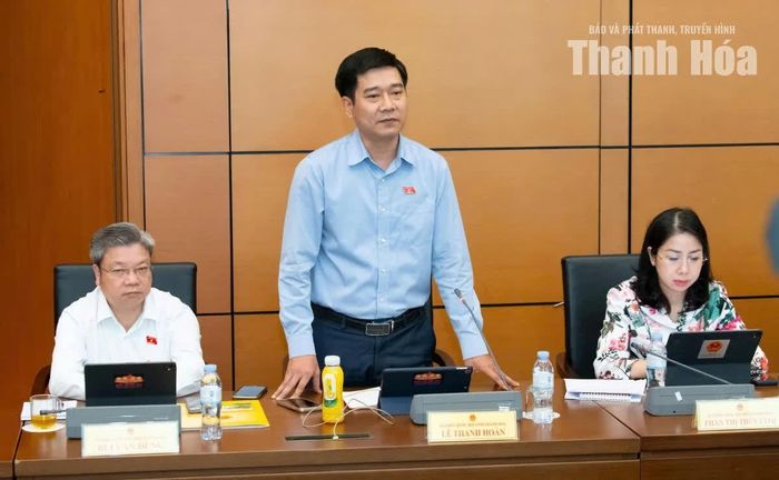 ĐBQH Lê Thanh Hoàn, Đoàn ĐBQH tỉnh Thanh Hóa. Ảnh: Lâm Hiển
