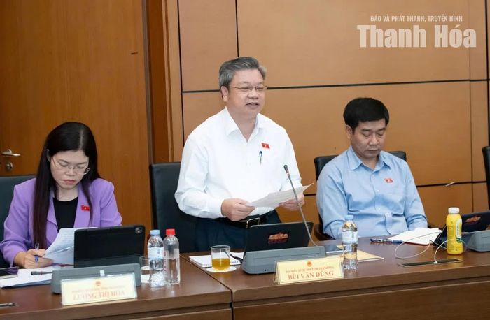 ĐBQH Bùi Văn Dũng, Đoàn ĐBQH tỉnh Thanh Hóa. Ảnh: Lâm Hiển
