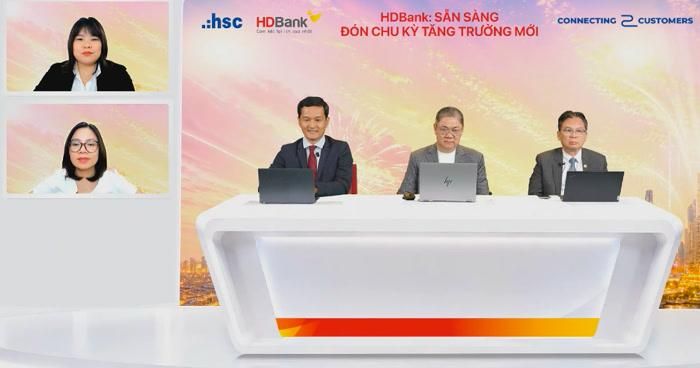 Talkshow "HDBank: Sẵn sàng đón chu kỳ tăng trưởng mới". (Ảnh chụp màn hình: Hạ An).