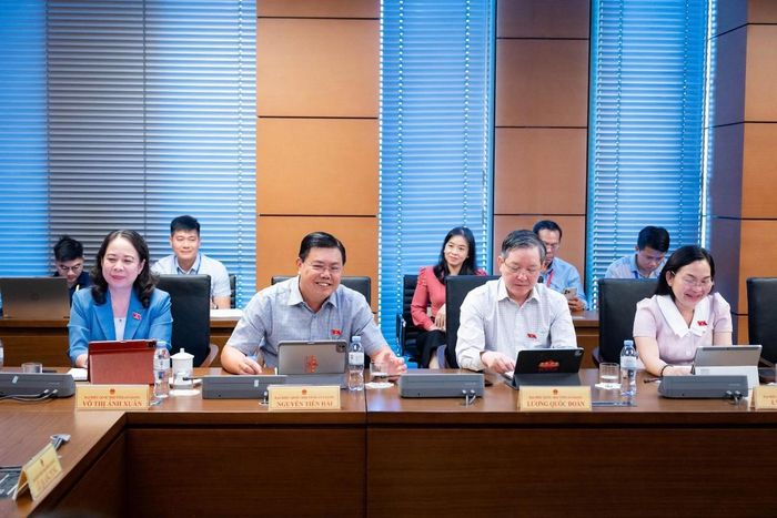 Các đại biểu tham dự Phiên thảo luận. Ảnh: Quốc hội.