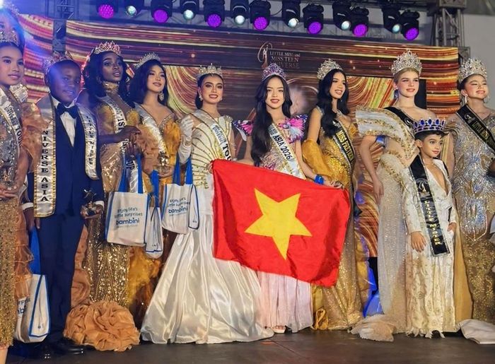  Nguyễn Hoa Thảo Mơ và những khoảnh khắc đáng nhớ tại Little Miss & Teen Universe. 