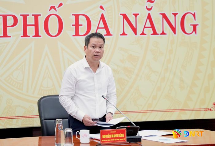 Chủ tịch UBND thành phố Nguyễn Mạnh Hùng phát biểu tại cuộc làm việc. Ảnh: T.CÔNG