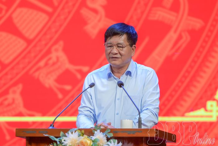 Đồng chí Lê Thành Đô, Phó Bí thư Thường trực Tỉnh ủy, Chủ tịch HĐND tỉnh phát biểu tại Hội nghị.