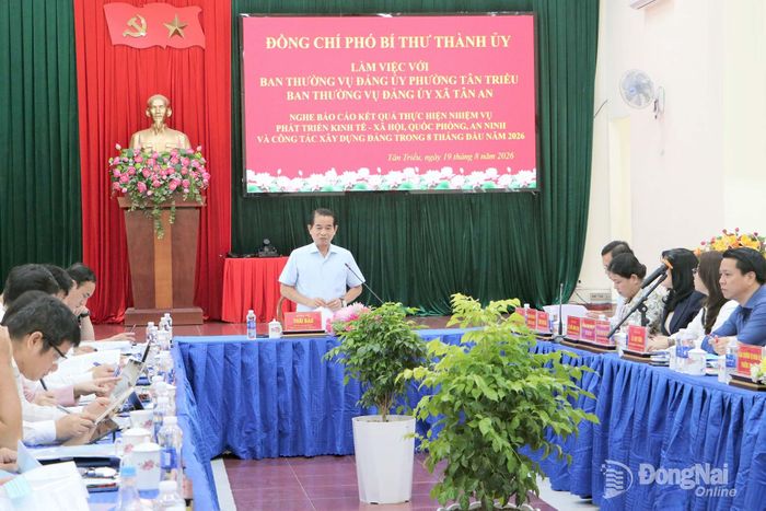 Đồng chí Thái Bảo, Phó Bí thư Thành ủy, Trưởng ban Tổ chức Thành ủy phát biểu kết luận buổi làm việc. Ảnh: Phạm Tùng