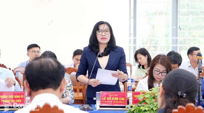 Đồng chí Lê Đỗ Kim Chi, Bí thư Đảng ủy, Chủ tịch HĐND xã Tân An phát biểu tại buổi làm việc. Ảnh: Phạm Tùng
