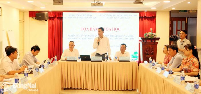 Quang cảnh tọa đàm. Ảnh: Văn Truyên