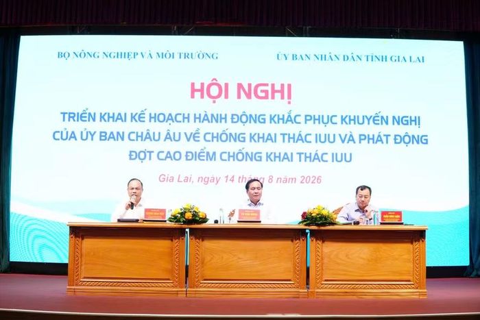 Lãnh đạo Bộ Nông nghiệp và Môi trường, UBND tỉnh chủ trì hội nghị. Ảnh: Hồng Thương