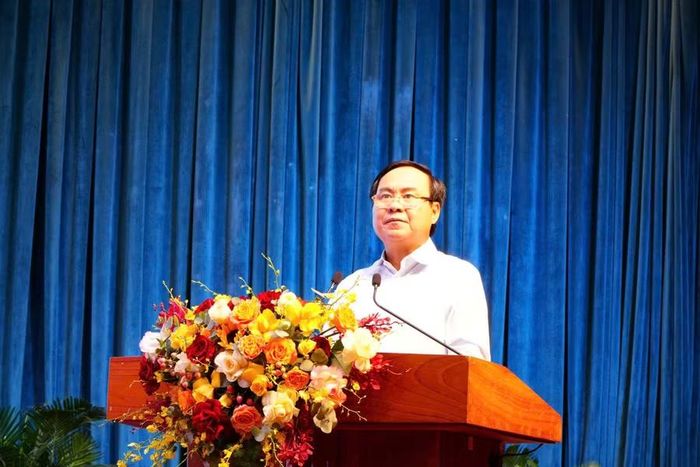 Thứ trưởng Bộ Nông nghiệp và Môi trường Võ Văn Hưng phát biểu chỉ đạo tại hội nghị. Ảnh: Hồng Thương