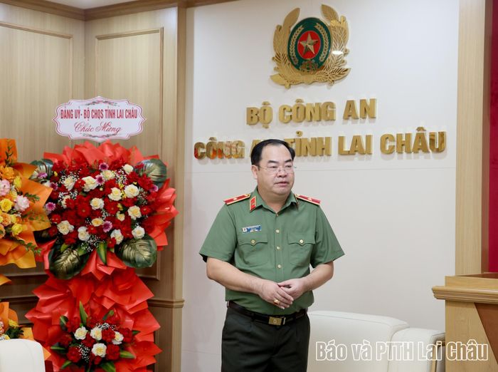 Thiếu tướng Bùi Quyết Toán - Giám đốc Công an tỉnh phát biểu đáp từ.