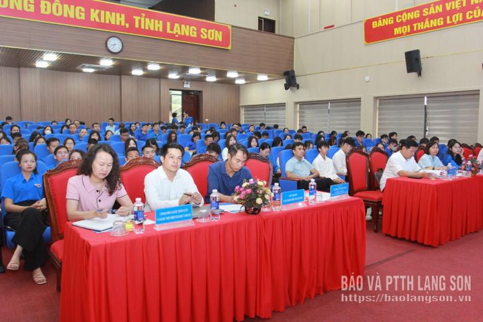 Đại biểu dự hội nghị